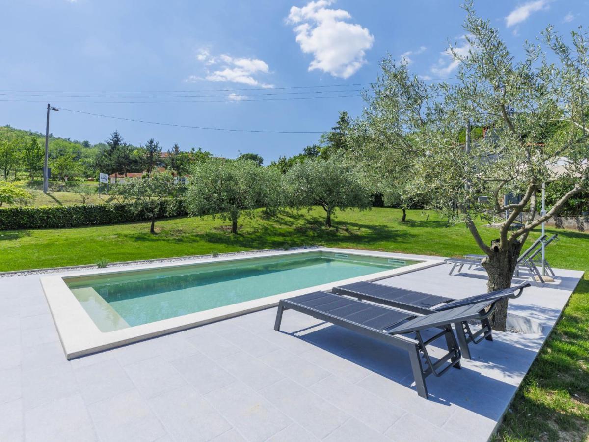 Holiday Home Carlo - Ipc102 By Interhome Pićan Eksteriør bilde